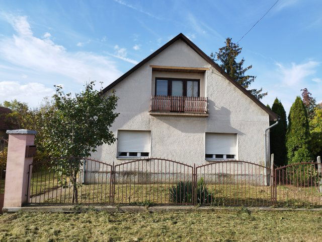 Eladó családi ház, Galgagyörkön 32 M Ft, 7+1 szobás