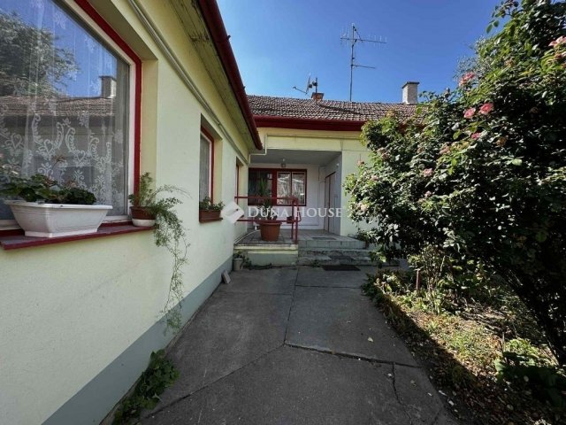 Eladó családi ház, Hódmezővásárhelyen 78 M Ft, 6 szobás