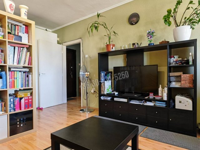 Eladó panellakás, Egerben, Töviskes téren 43.9 M Ft, 3 szobás