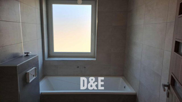 Eladó ikerház, Nyíregyházán 115 M Ft, 4 szobás