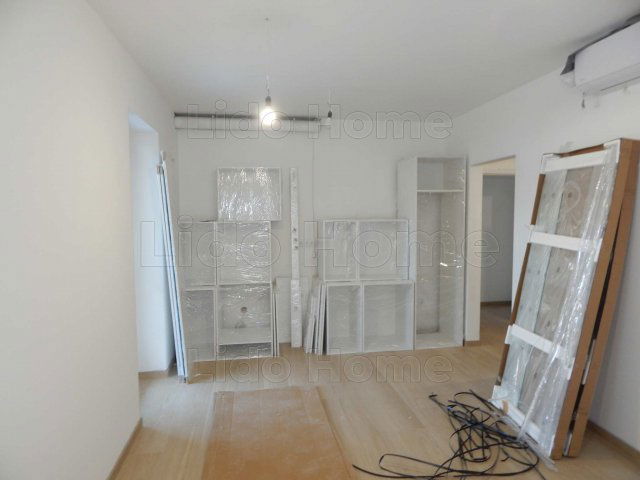 Eladó téglalakás, Alsóörsön 79.75 M Ft, 7 szobás