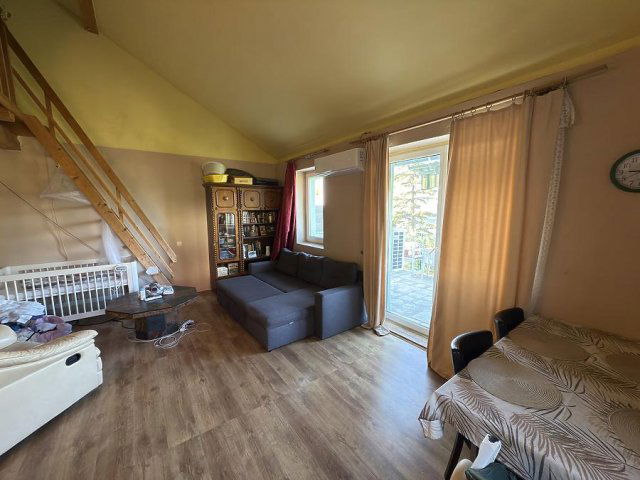 Eladó családi ház, Szentendrén 94.9 M Ft, 3 szobás