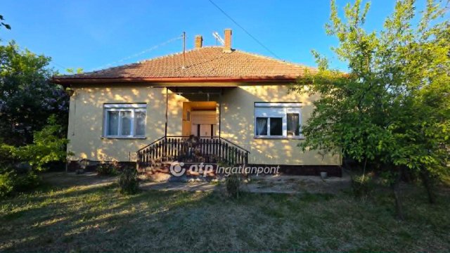 Eladó családi ház, Kabán 31.5 M Ft, 3 szobás