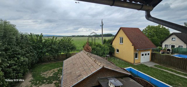 Eladó téglalakás, Balatonbogláron 56.99 M Ft, 4 szobás