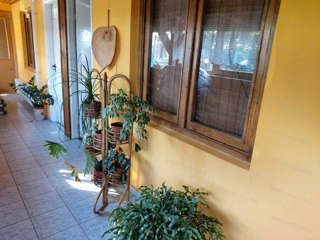 Eladó családi ház, Zalaegerszegen 130 M Ft, 8 szobás