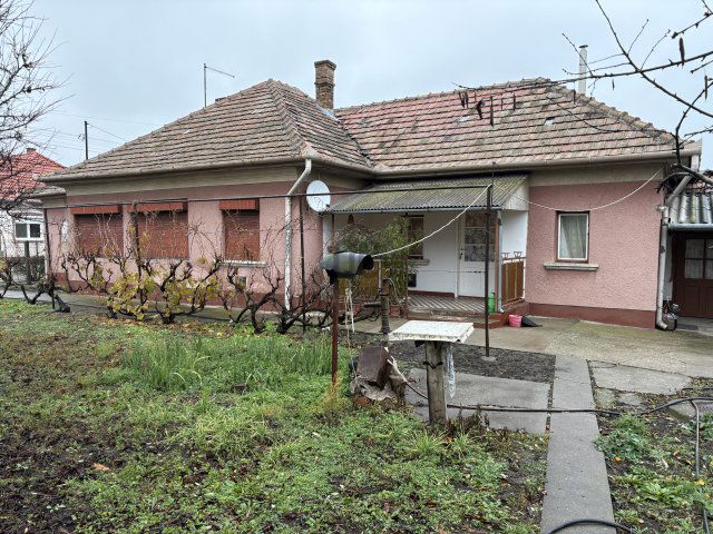 Eladó családi ház, Abonyban 19.9 M Ft, 4 szobás
