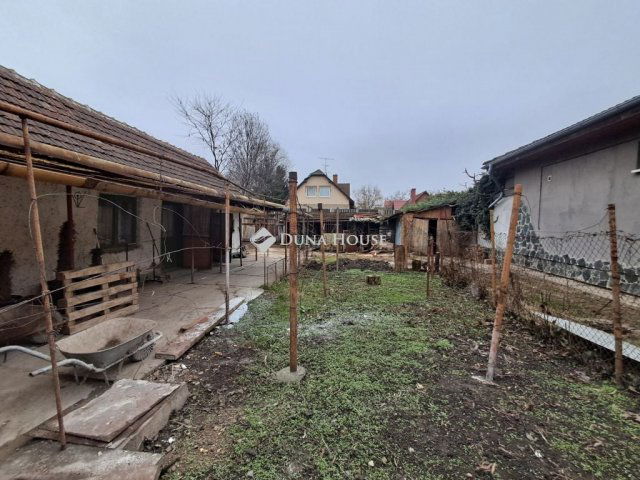 Eladó családi ház, Szolnokon, Túzok utcában 18.5 M Ft, 2 szobás