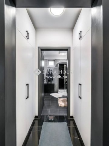 Eladó családi ház, Dabason 186 M Ft, 4 szobás