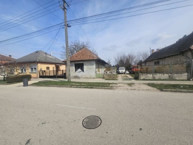 Eladó családi ház, Bicskén, Táncsics Mihály utcában 46 M Ft