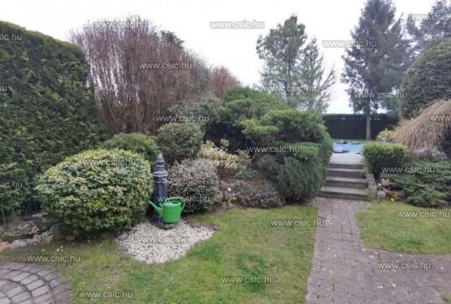 Eladó családi ház, Budapesten, XVI. kerületben 269.9 M Ft