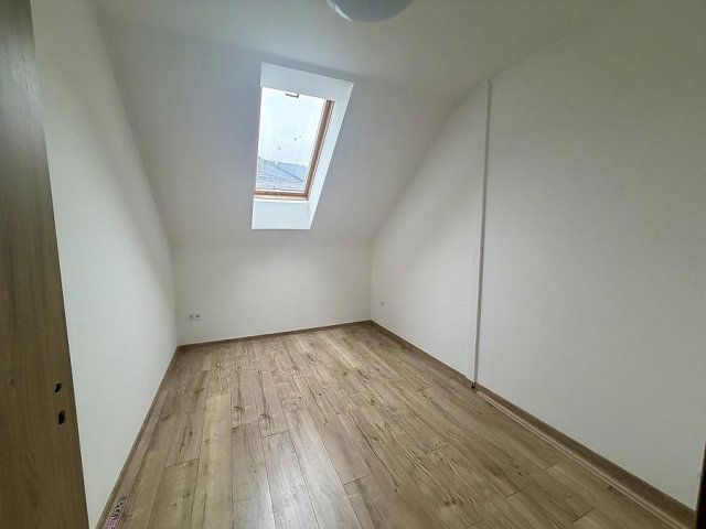 Eladó téglalakás, Vácon 69.99 M Ft, 2 szobás