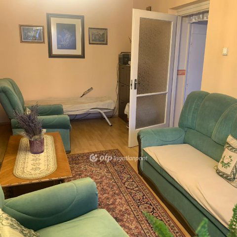 Eladó téglalakás, Nyíregyházán 44.5 M Ft, 1+1 szobás