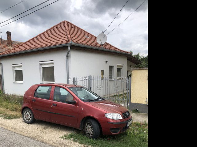 Eladó családi ház, Bősárkányon 48.8 M Ft, 3 szobás