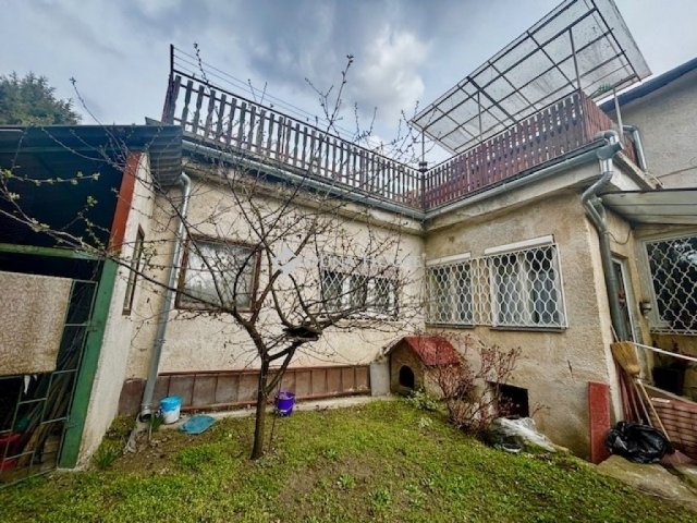 Eladó családi ház, Budapesten, XIV. kerületben 135 M Ft