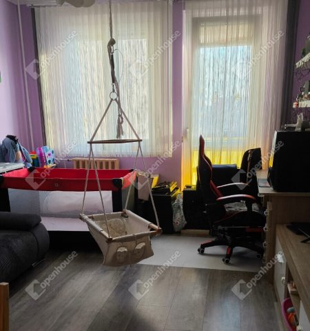 Eladó panellakás, Székesfehérvárott 44.49 M Ft, 2 szobás