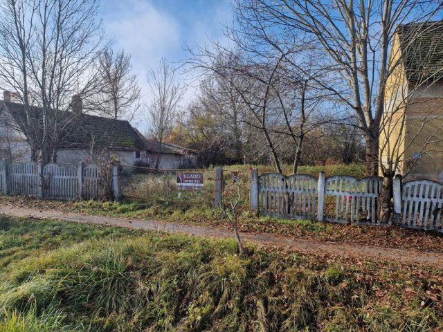 Eladó családi ház, Csökölyön 6.5 M Ft, 3 szobás