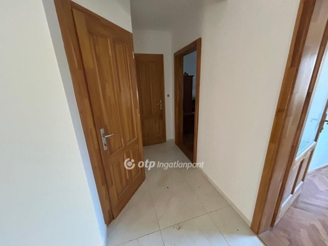 Eladó családi ház, Szabolcson 55 M Ft, 2 szobás