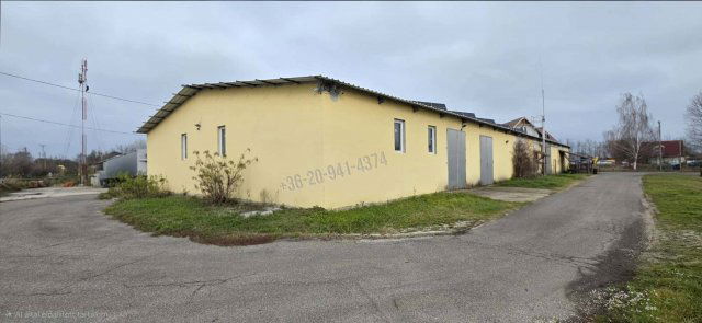 Kiadó ipari ingatlan, Alsónémediben 640 E Ft / hó