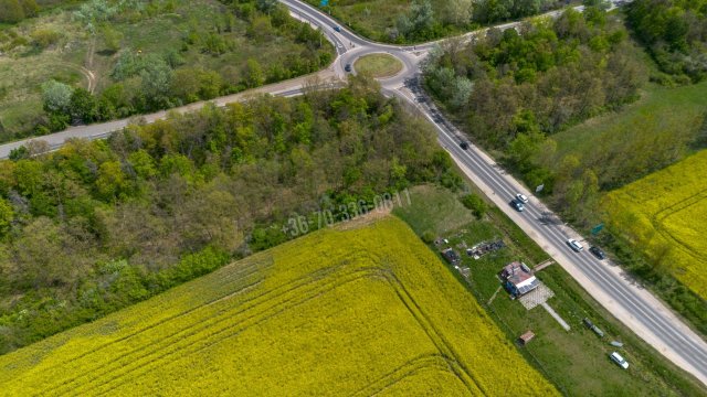 Eladó mezogazdasagi ingatlan, Vácon, Kötő utcában 20 M Ft