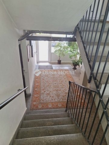 Eladó panellakás, Pécsett 48.95 M Ft, 2 szobás