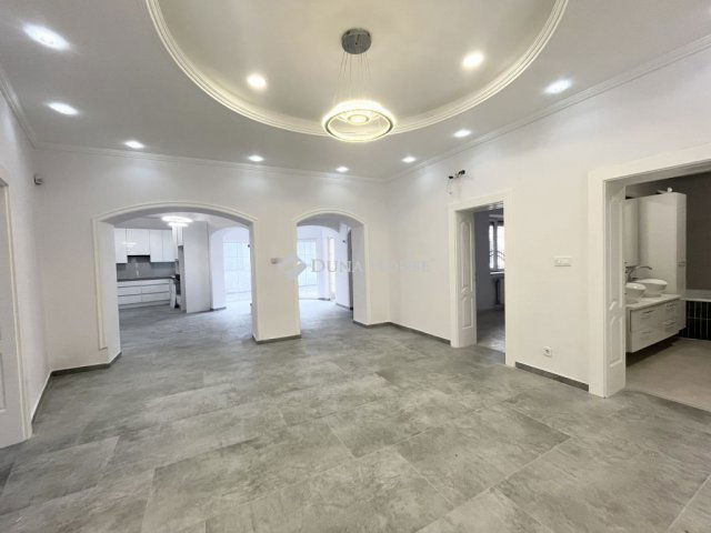 Eladó családi ház, Nyíregyházán 85 M Ft, 4 szobás