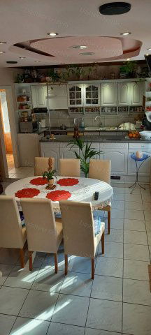 Eladó családi ház, Alsópáhokon 200 M Ft, 5+1 szobás