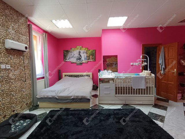 Eladó sorház, Sopronban 41.9 M Ft, 1 szobás