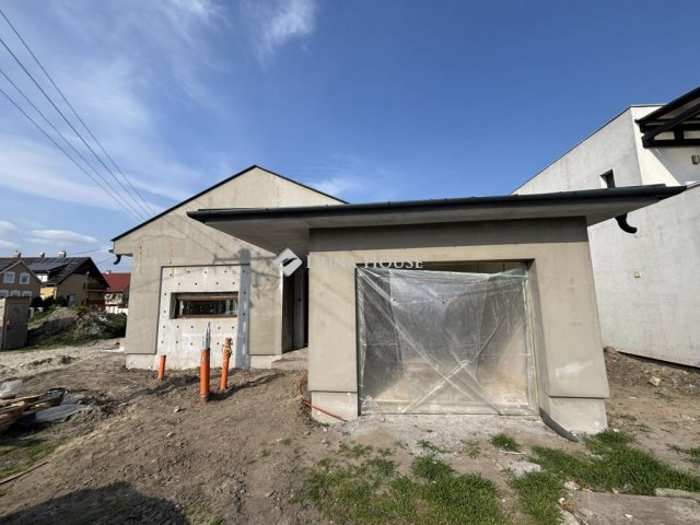 Eladó családi ház, Kecskeméten 179.9 M Ft, 4 szobás