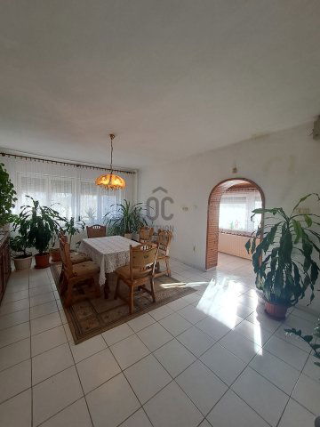 Eladó családi ház, Debrecenben 94.99 M Ft, 2 szobás