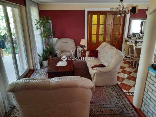 Eladó családi ház, Pátyon 170 M Ft, 5 szobás