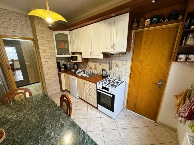 Eladó családi ház, Csolnokon 75 M Ft, 4 szobás