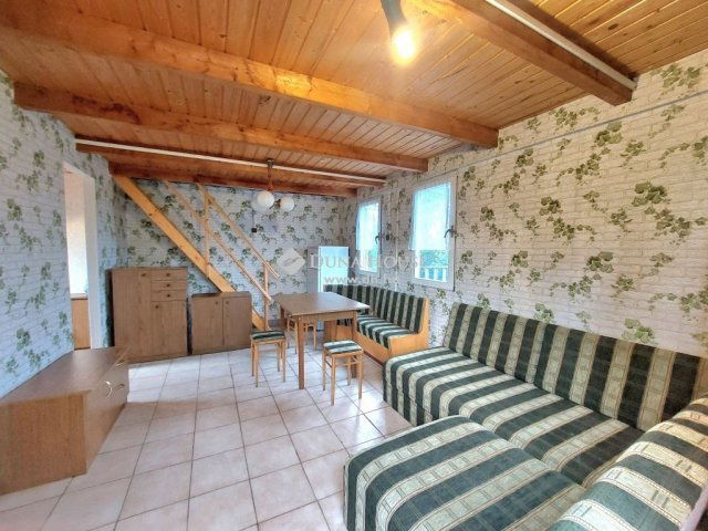 Eladó családi ház, Kincsesbányán 23.5 M Ft, 2 szobás