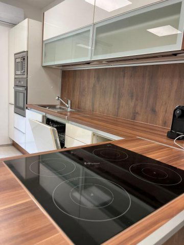 Eladó téglalakás, Komlón 34.5 M Ft, 2 szobás