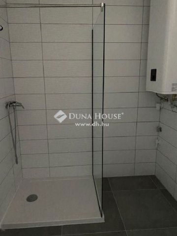 Eladó téglalakás, Orfűn 65 M Ft, 1 szobás