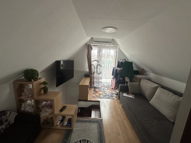 Eladó családi ház, Szigetszentmiklóson 52 M Ft, 2 szobás