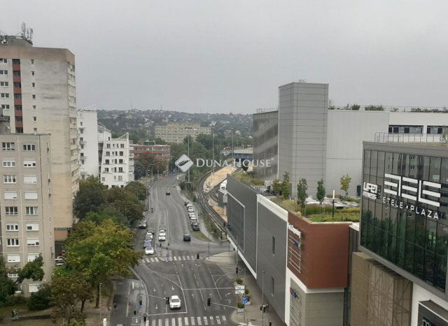 Eladó panellakás, Budapesten, XI. kerületben 85 M Ft, 2+1 szobás