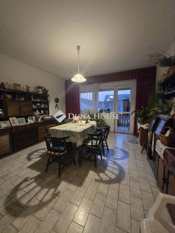 Eladó családi ház, Fehérvárcsurgón 143 M Ft, 4 szobás