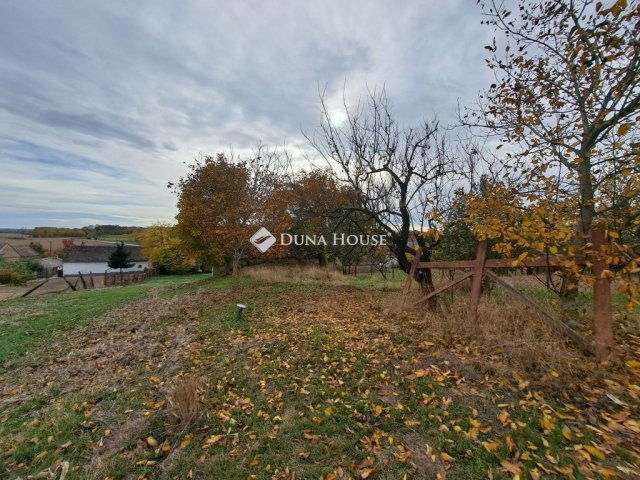 Eladó családi ház, Nagynyárádon 11 M Ft, 5 szobás