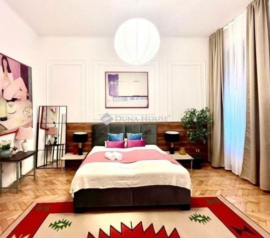 Eladó téglalakás, Budapesten, VI. kerületben 150 M Ft, 4 szobás