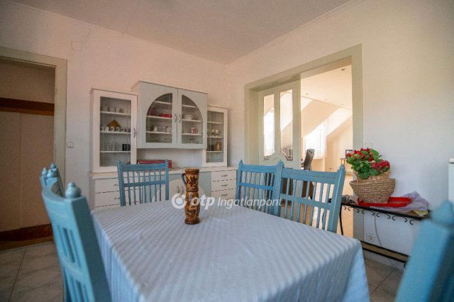 Eladó családi ház, Budakeszin 120 M Ft, 3 szobás