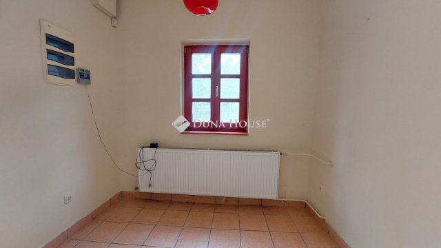 Eladó családi ház, Nyíregyházán 47.5 M Ft, 3 szobás