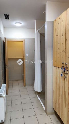 Eladó üzlethelyiség, Budapesten, VI. kerületben 190 M Ft