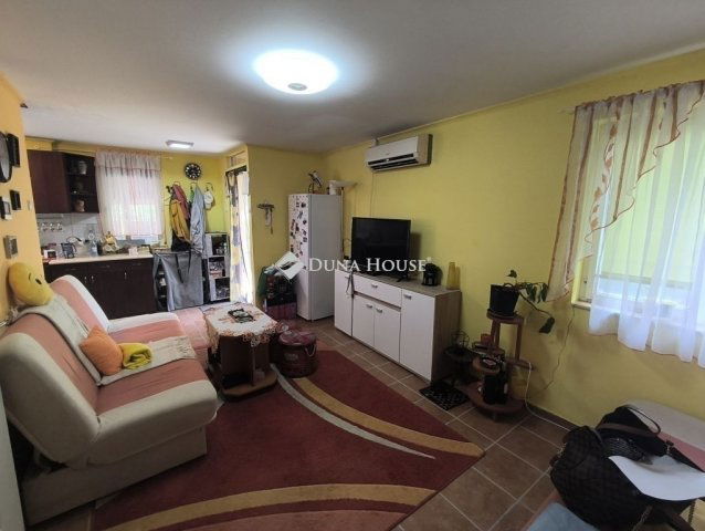 Eladó nyaraló, Ráckevén 25.5 M Ft, 2 szobás