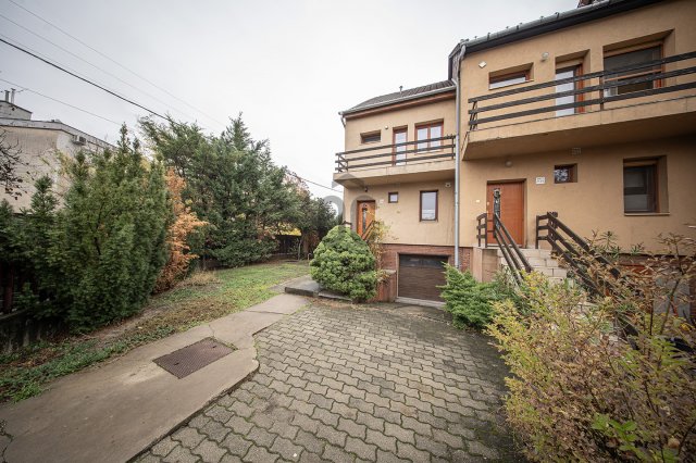 Eladó sorház, Budapesten, XXIII. kerületben 119.9 M Ft, 5 szobás