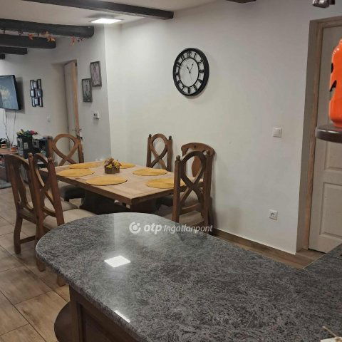 Eladó családi ház, Sümegcsehin 66 M Ft, 2 szobás