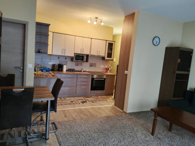 Kiadó téglalakás, albérlet, Pécsett 200 E Ft / hó, 1+1 szobás