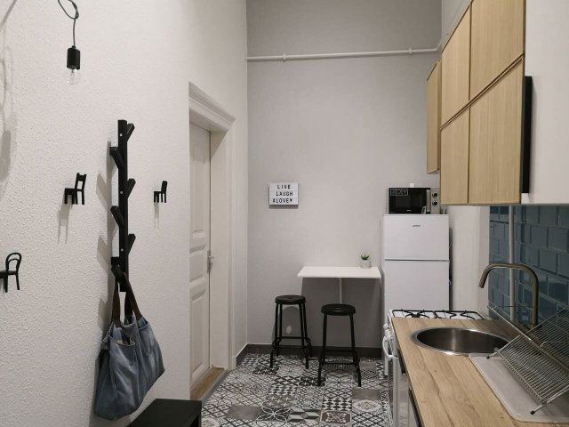 Kiadó téglalakás, albérlet, VI. kerületben, Rippl Rónai utcában