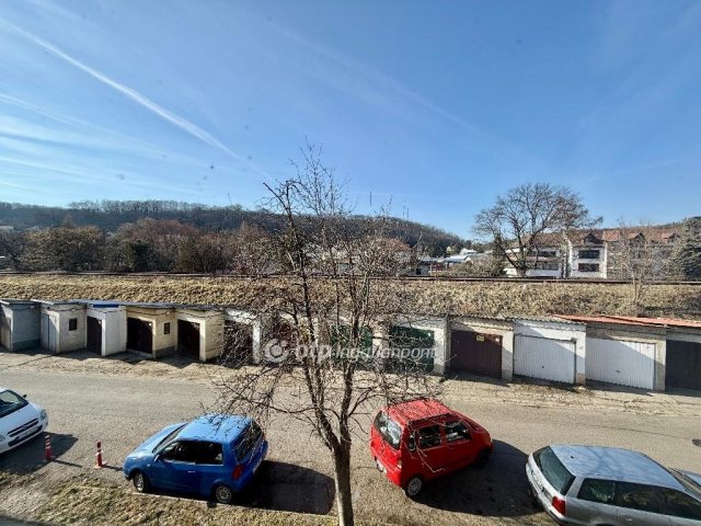 Eladó téglalakás, Salgótarjánban 19.9 M Ft, 2 szobás
