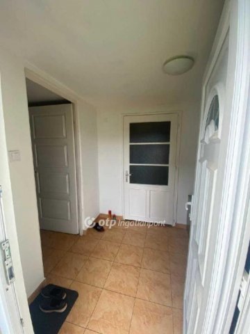 Eladó családi ház, Derecskén 10.5 M Ft, 1 szobás