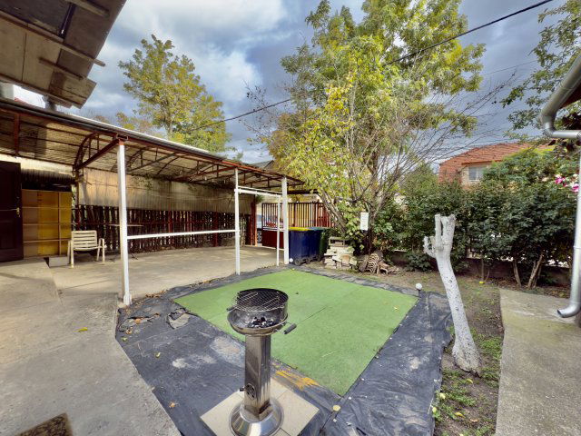 Eladó családi ház, Budapesten, XX. kerületben 74.9 M Ft